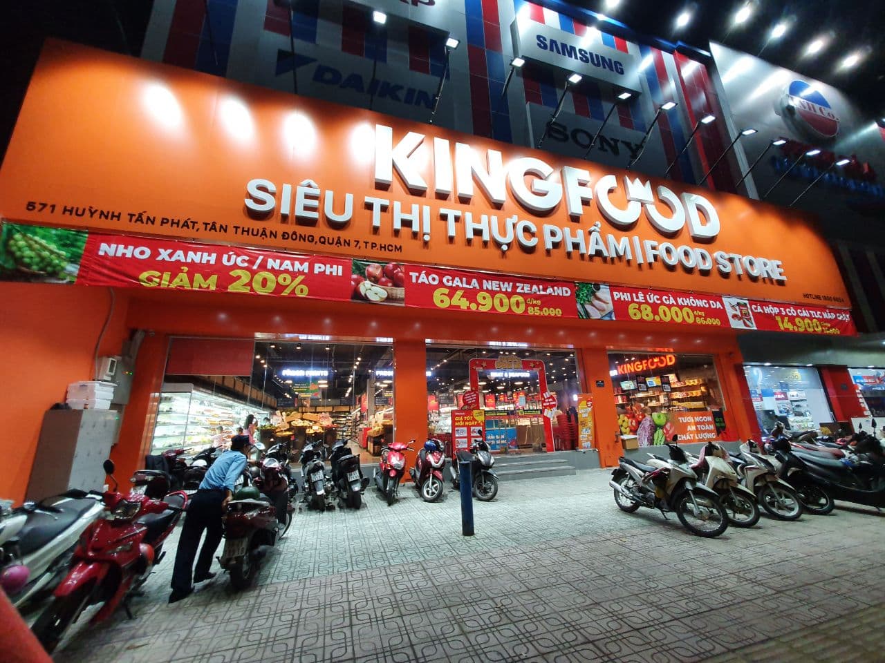 Kingfoodmart Huỳnh Tấn Phát, Quận 7