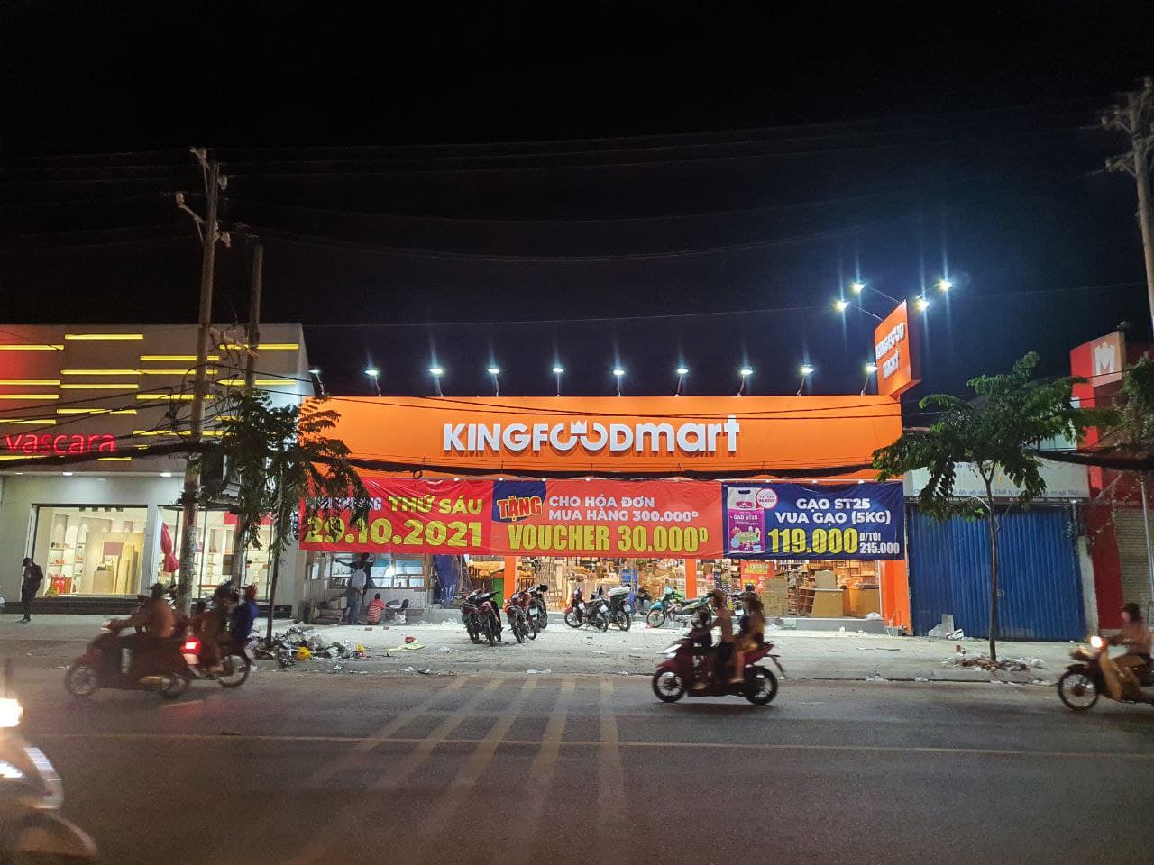 Kingfoodmart Phạm Hùng, Huyện Bình Chánh