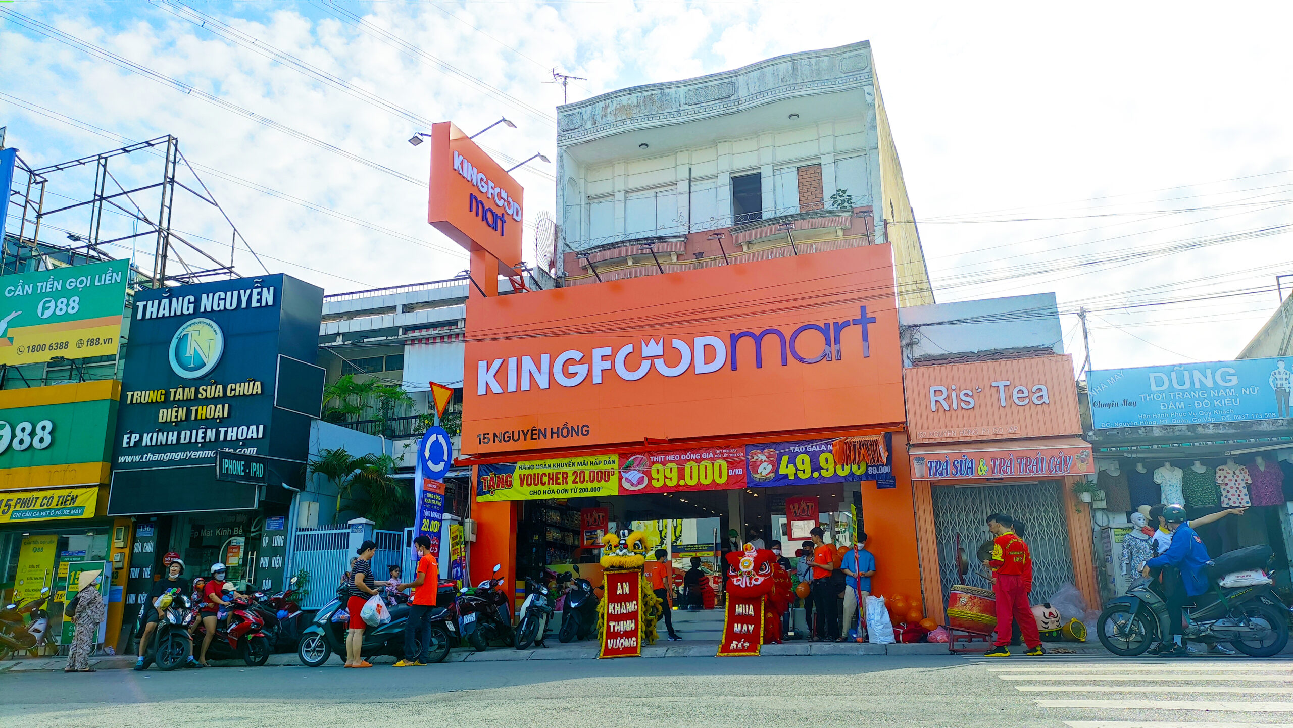 Kingfoodmart Nguyên Hồng, Quận Gò Vấp